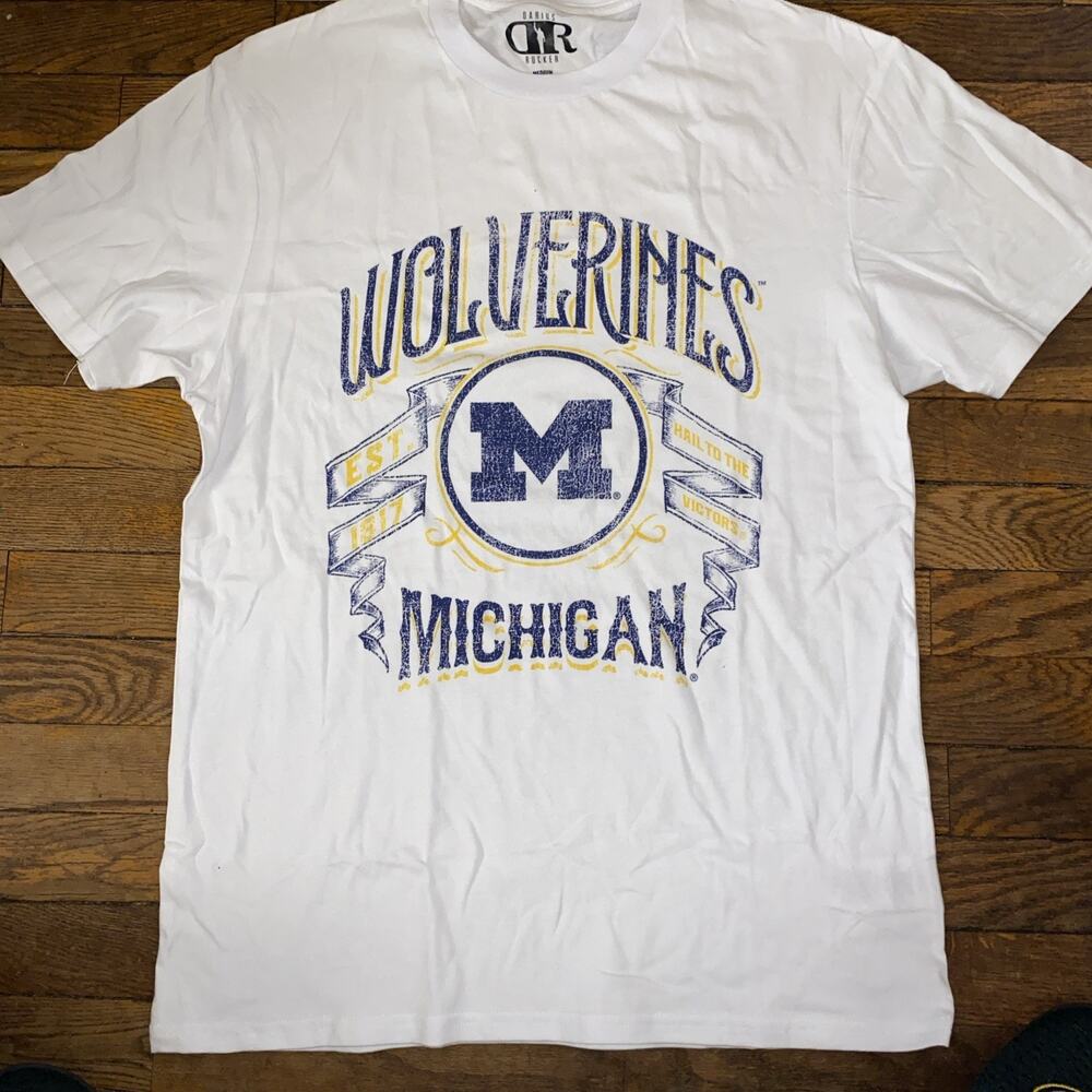 Darius Rucker Men’s University Of Michigan Wolverines Tee Size Medium NCAA